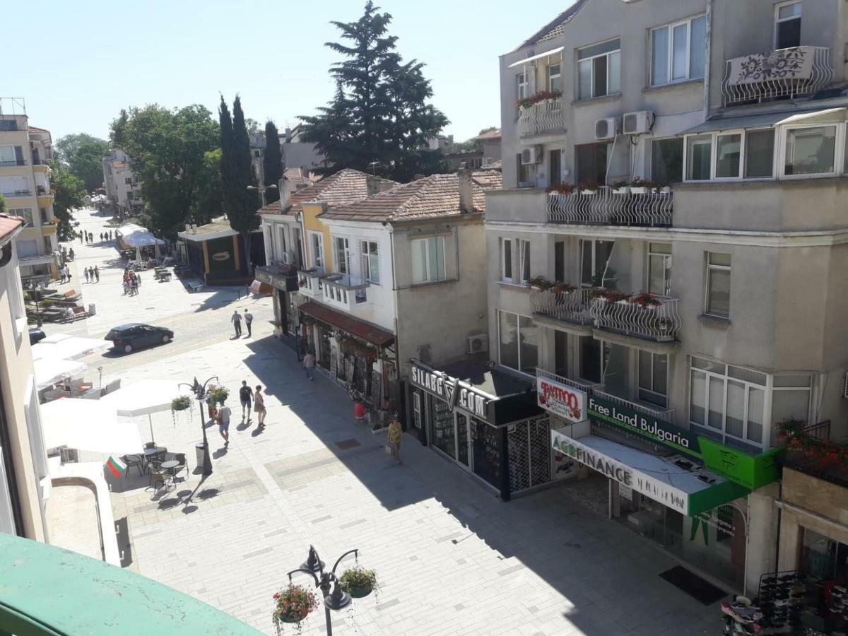 Bogorodi Terrace Apartment Burgas Exteriör bild